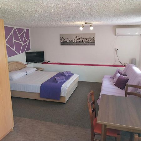 Petkovic Apartmani 2 Tivat Buitenkant foto